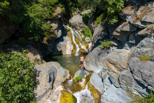 Auteur: Julien ANGELLA ARIAVISTA