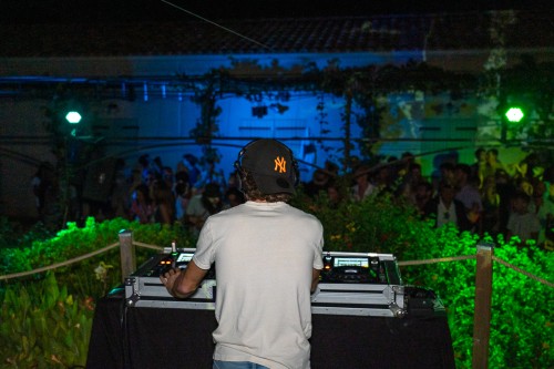 Auteur: Julien ANGELLA ARIAVISTA